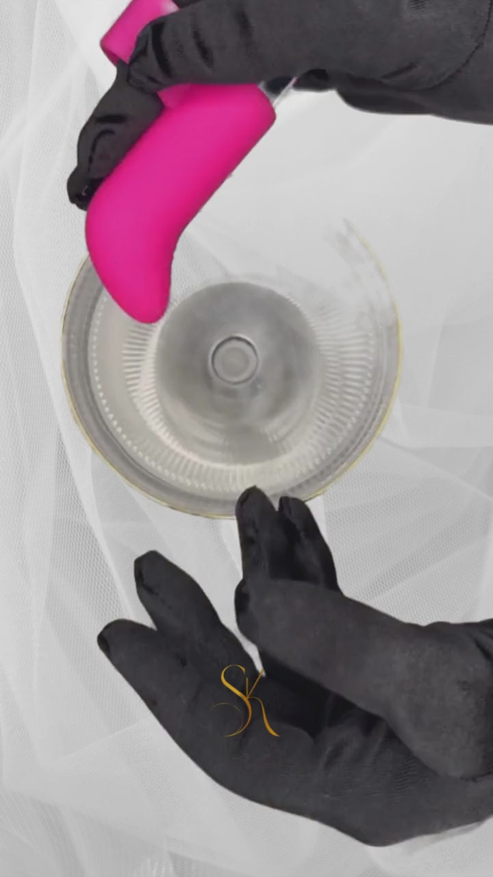 Experience targeted pleasure with the Clitoral Finger Massager Secret Kiss. Watch as it delivers intimate, precision stimulation for ultimate satisfaction. Soft, ergonomic design ensures comfort and control, perfect for exploring new levels of pleasure.