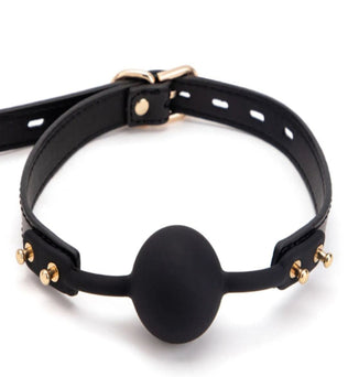 SM Bondage 8-Piece Set Secret Kiss – a luxurious BDSM kit with cuffs, collar, whip, and restraints designed for intimate exploration and control.